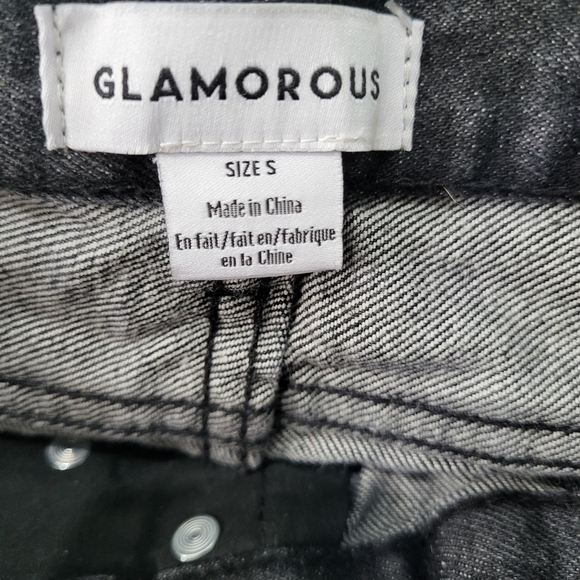 Glamorous Black Frayed Denim Booty Shorts Size Sm NWOT - Picture 5 of 8